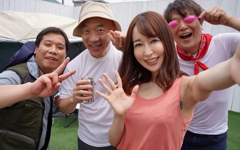 ông xã để người vợ cắm trại 3 ngày 2 đêm với hiệp hội khu phố mà không biết…