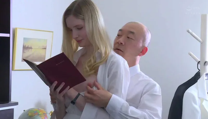Bà xã chấp nhận làm em gái cho đối tác của chồng để trả nợ