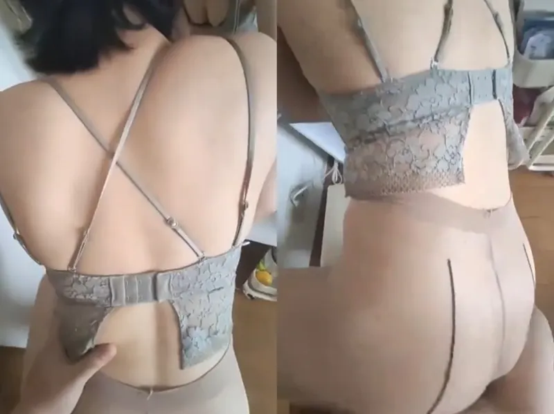 Đụ em người mẫu xứ tàu trước gương cực phê